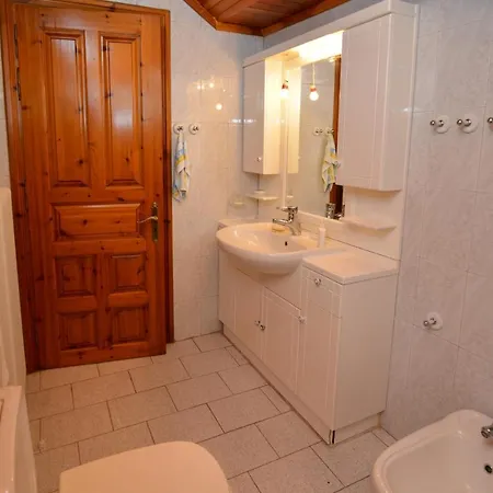 Agios Konstantinos Peaceful 3bdr Lägenhet