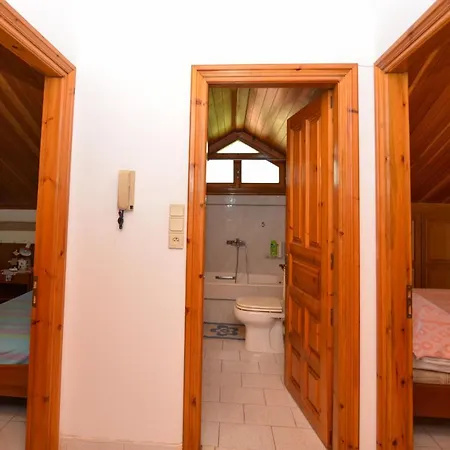 Agios Konstantinos Peaceful 3bdr Lägenhet