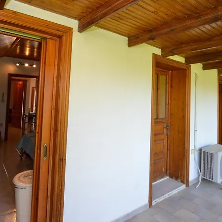 Agios Konstantinos Peaceful 3bdr Lägenhet *