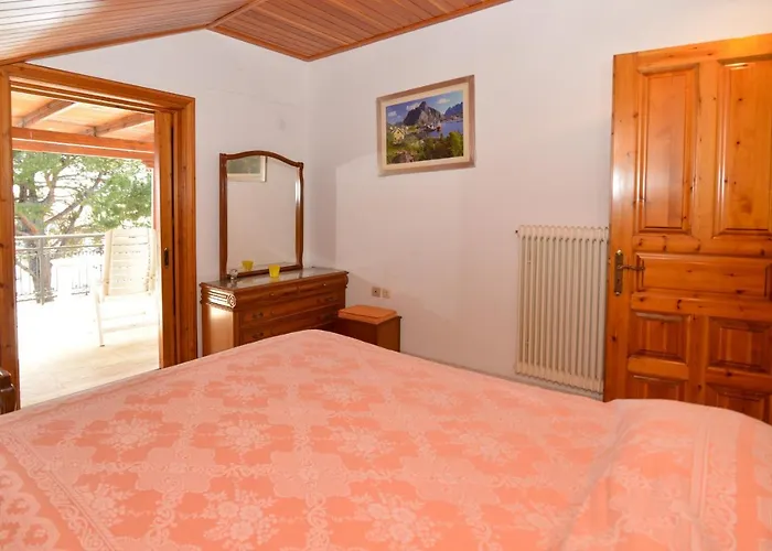 Agios Konstantinos Peaceful 3bdr *