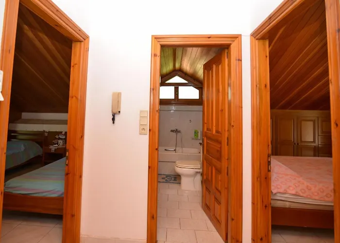 Agios Konstantinos Peaceful 3bdr Appartement